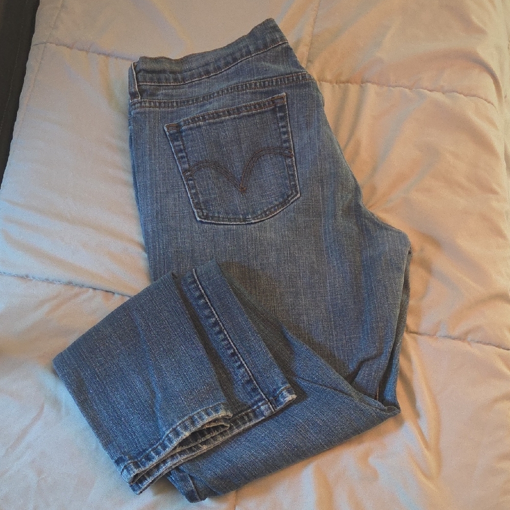 Levi's Women's Straight Leg Blue Jeans